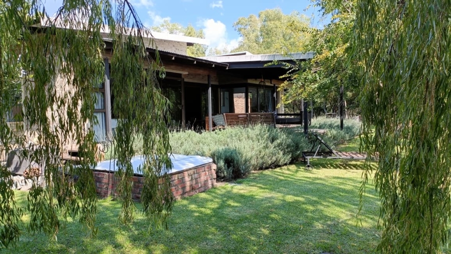 4 Bedroom Property for Sale in Viljoenskroon Rural Free State